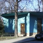 Blaues Trafohaus in Pirna
