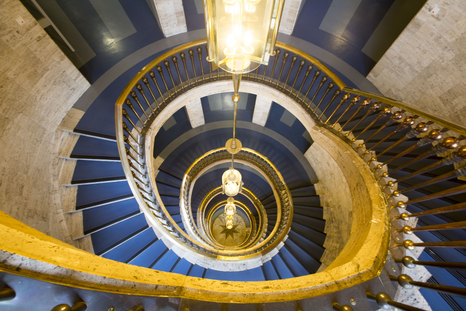 Blaues Treppenhaus im Haus des Reichs, Bremen