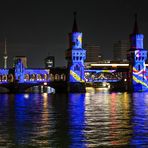 Blaues Wunder auf der Spree