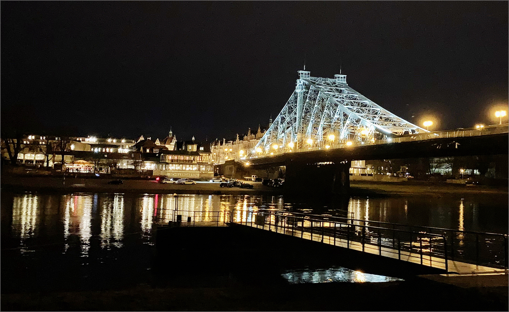 Blaues Wunder Dresden- mein Spiegelbild