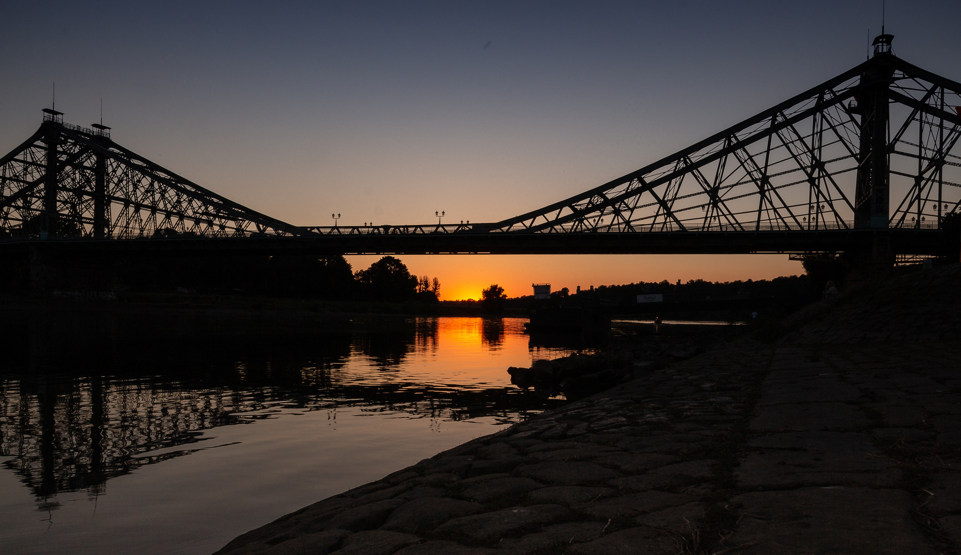 Blaues Wunder Dresden mit Abendrot