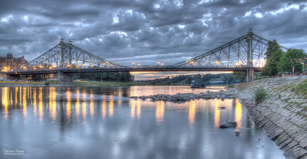 Blaues Wunder HDR 2