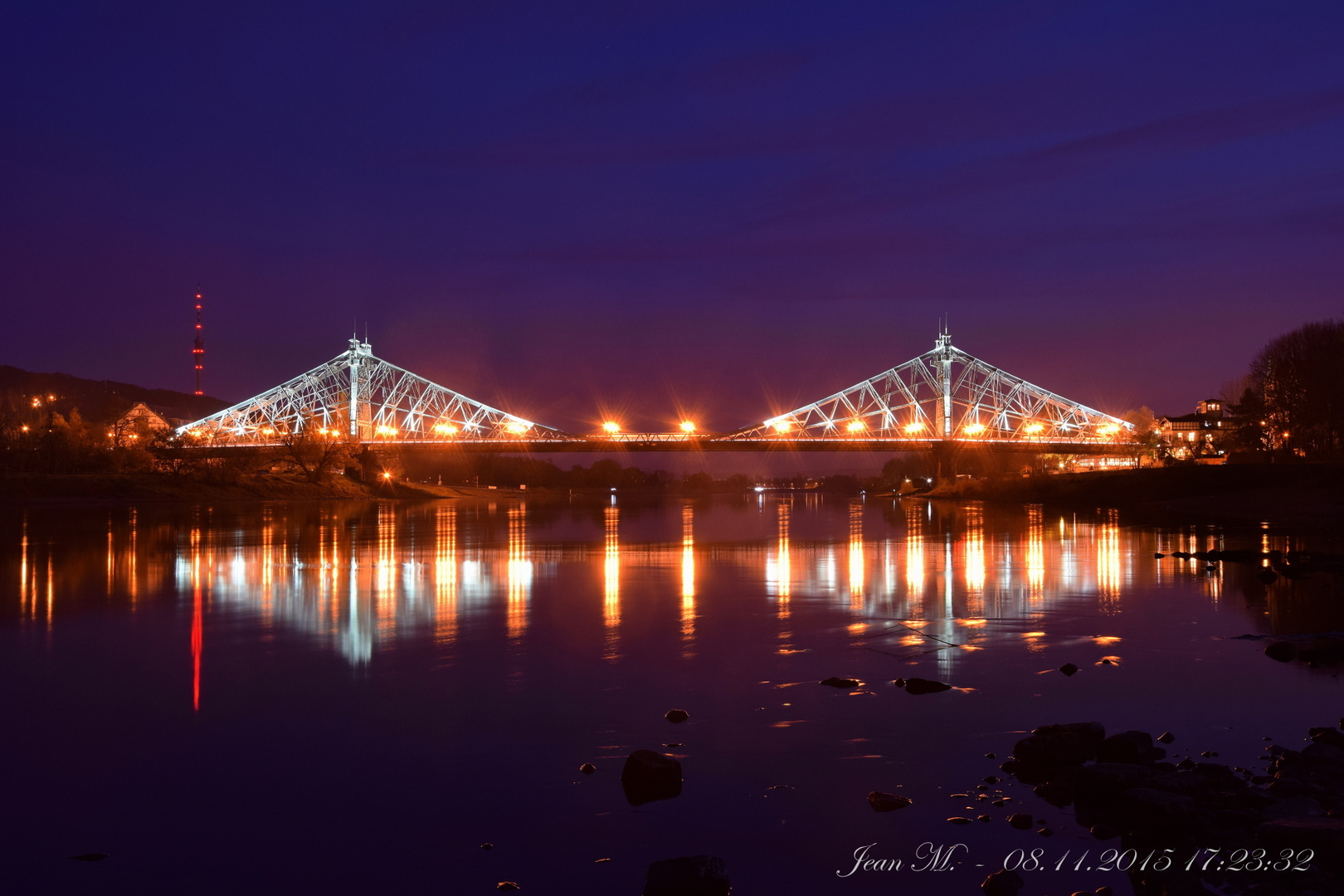 Blaues Wunder - Loschwitzer Brücke in Dresden - 08.11.2015 17:23:32