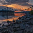 Blaues Wunder zur goldenen Stunde (Loschwitzer Brücke, Dresden)