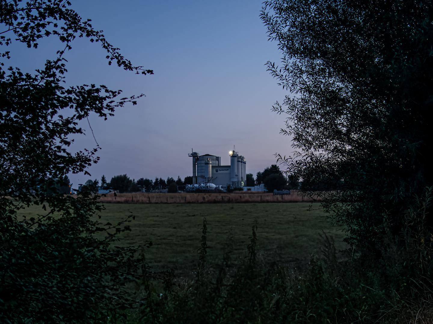 blaue_Stunde_Betonwerk