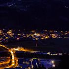 Blaue_Stunde_Blick_auf_Stumm_(Zillertal)