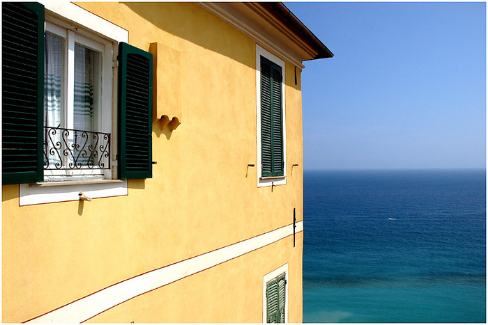 Blaugelb in Cervo