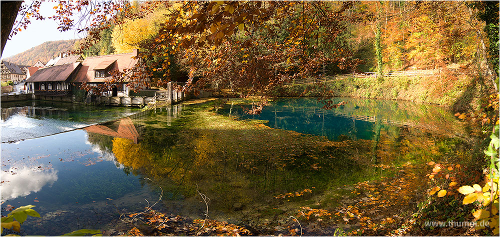 Blautopf im Herbst