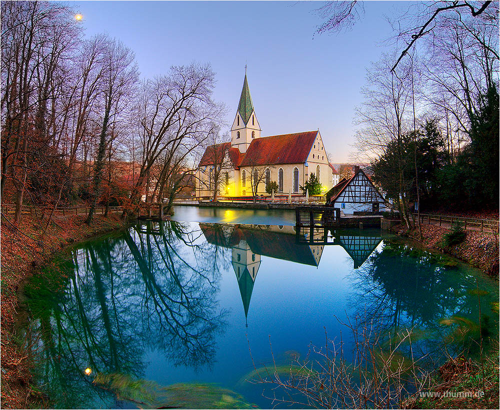 Blautopf mit Mond