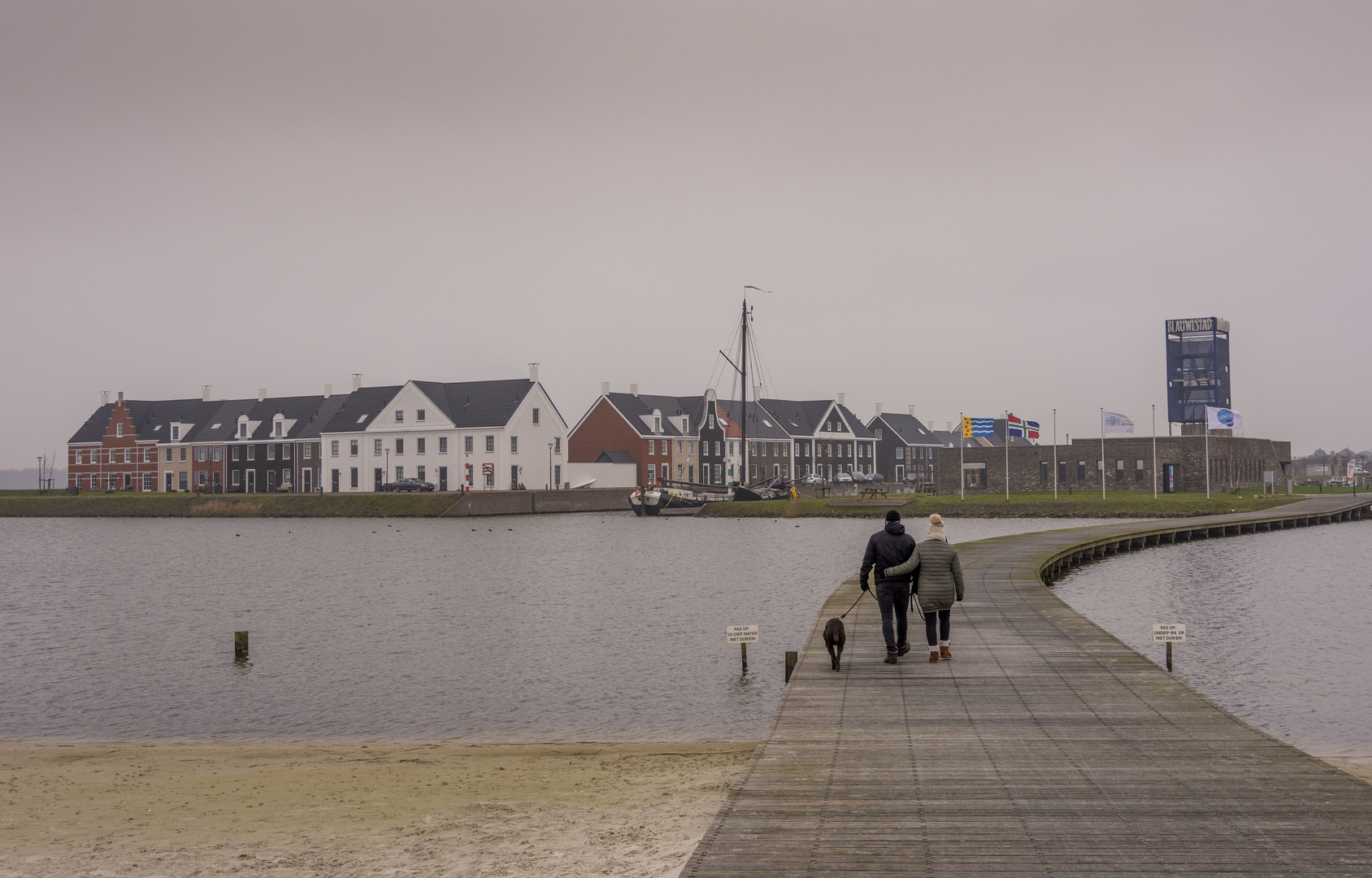 Blauwestad - Elfenbank - View on Havenkwartier - 03