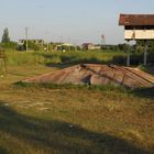 Blechdach eines Versunkenen Gebaeudes in Bacolor