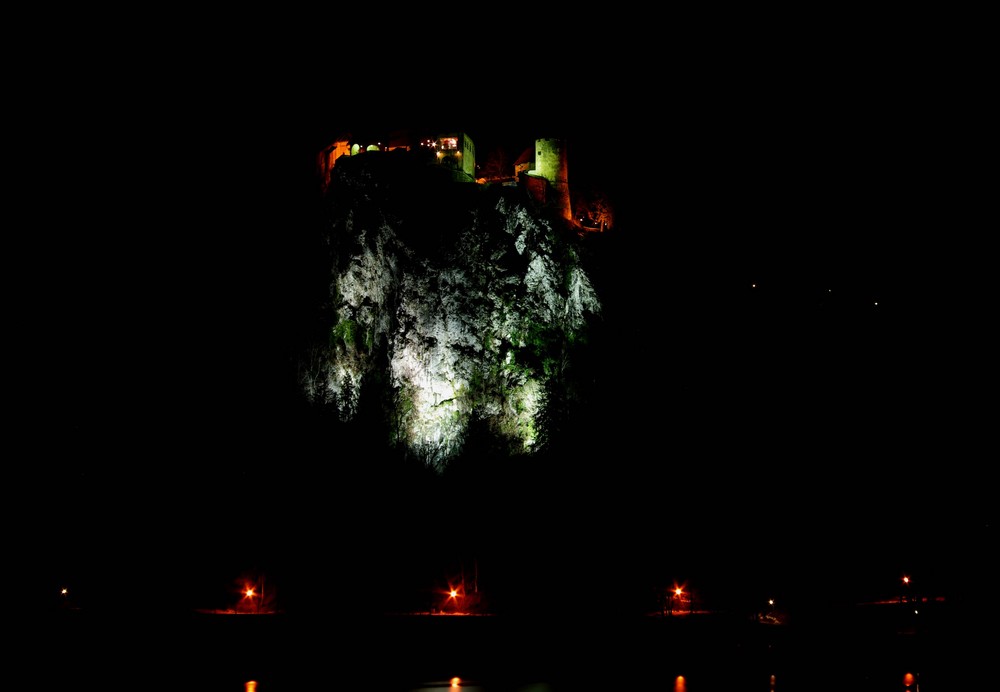 Bled castle by night