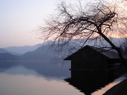bled in der abendsonne