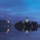 Bled zur blauen Stunde und herannahenden Gewitter