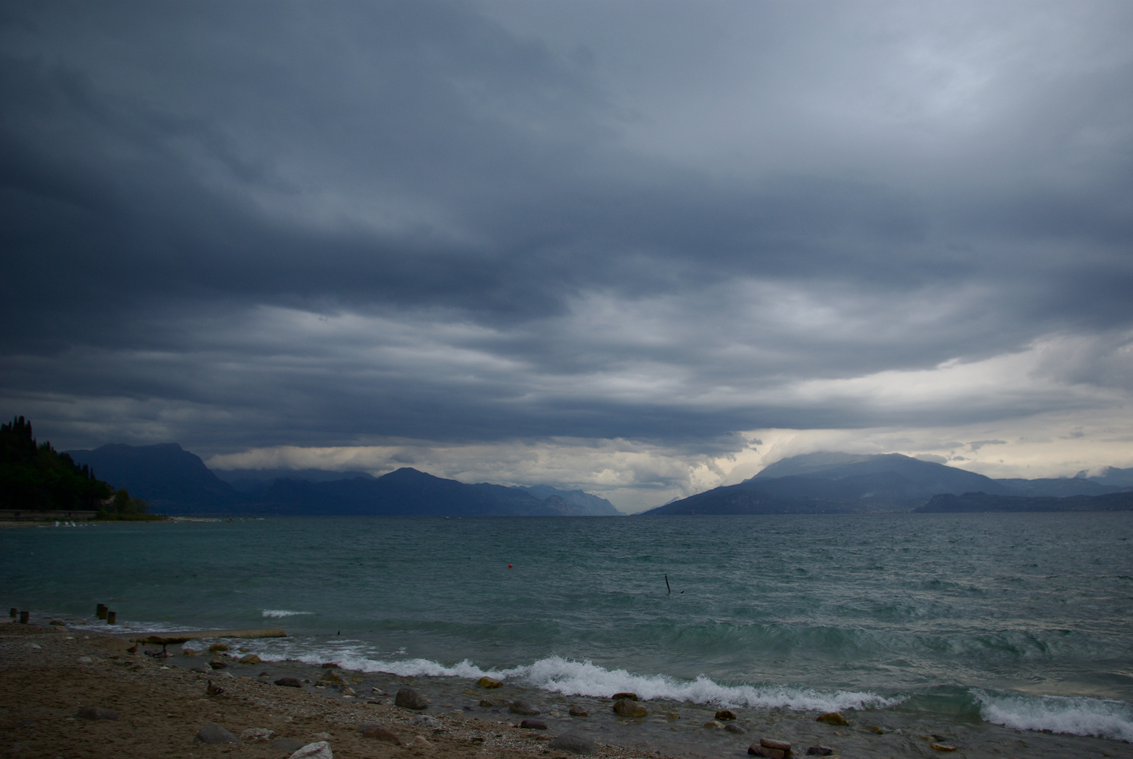 ...bleibt nicht mehr lange trocken! (Lago di Garda)