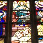 Bleigefasstes Glas in der Notre Dame Kathedrale von Luxemburg.