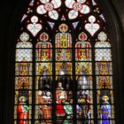 Bleiverglaste Motivfenster in der Cathédrale des Saints Michel et Gudule