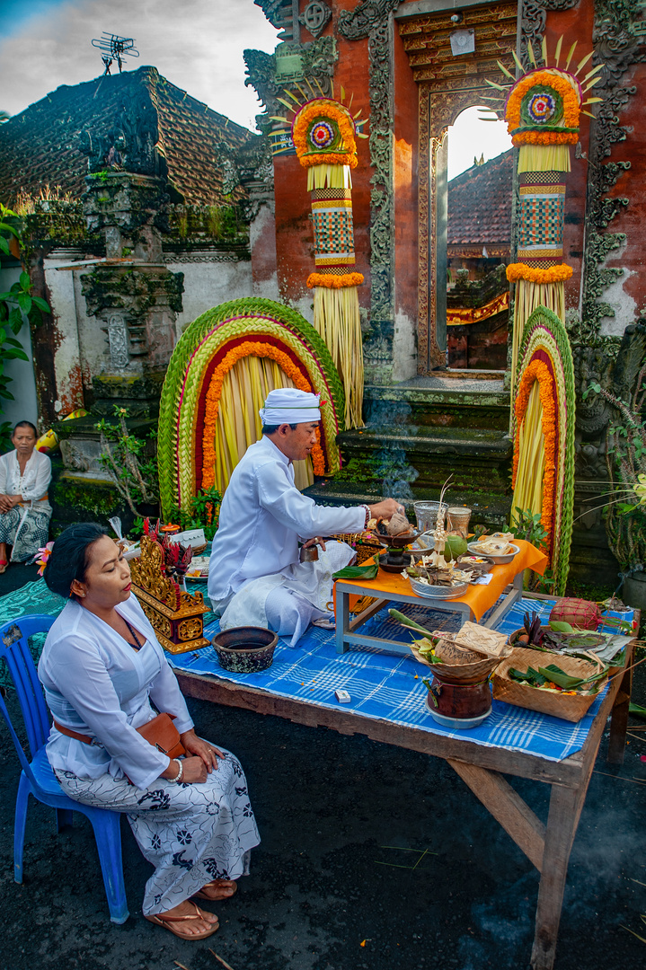 Blessing at the entrance gate