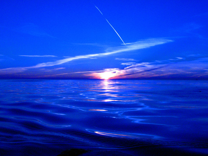 bleu sunset on the North sea