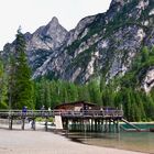 Blick (1) auf den Pragser Wildsee