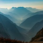 Blick am frühen Morgen in das Auronzotal ...