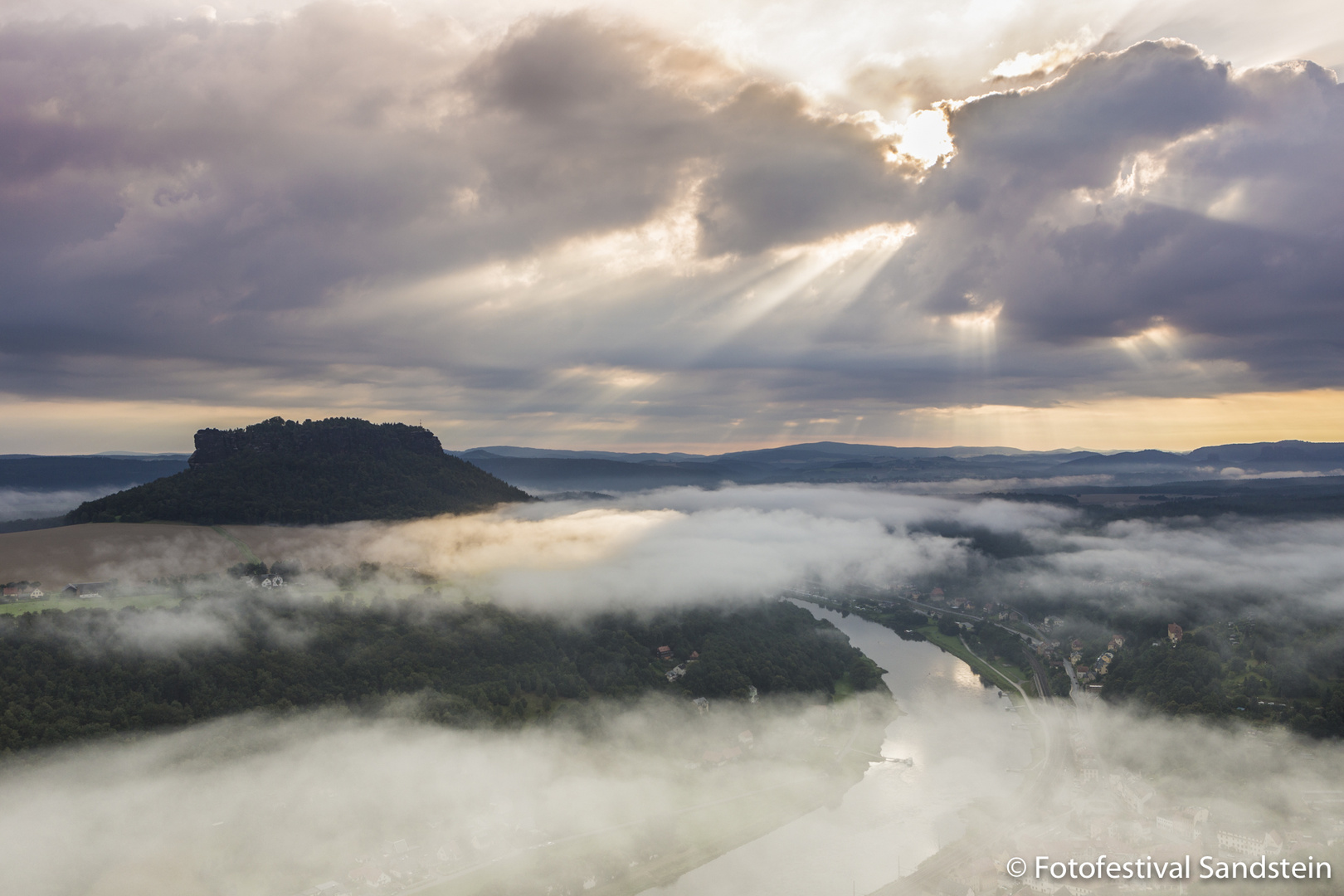 Blick am Morgen von der Festung Königstein