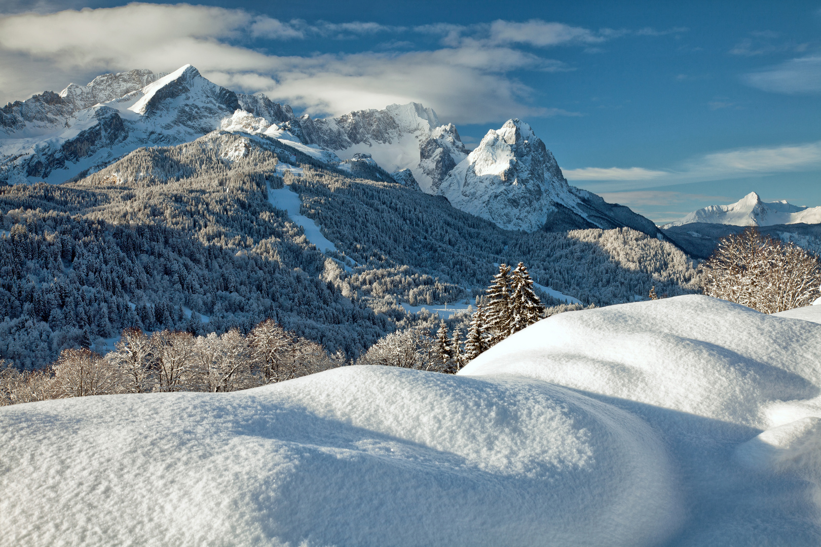 Blick auf Alpspitze und Zugspitze (Werdenfelser Land)