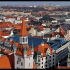 Blick auf Altes Rathaus und Heilig-Geistkirche