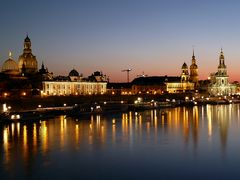 Blick auf Altstadt und Brühlsche Terrassen in Dresden