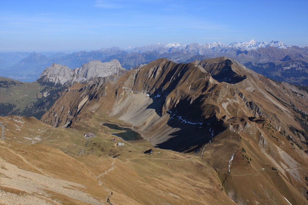 Blick auf Arnihaagen vom Brienzerrothorn