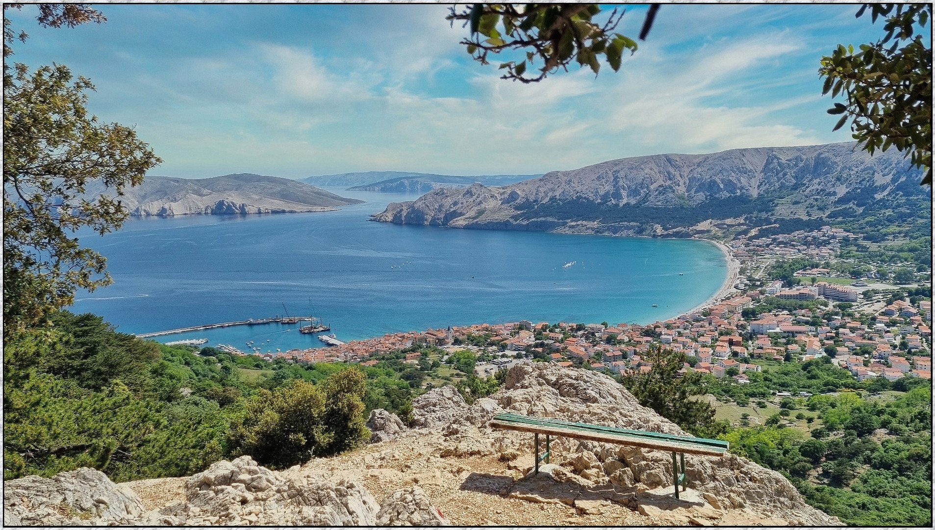 Blick auf Baška, Insel Krk.  Camperreise Mai 2022