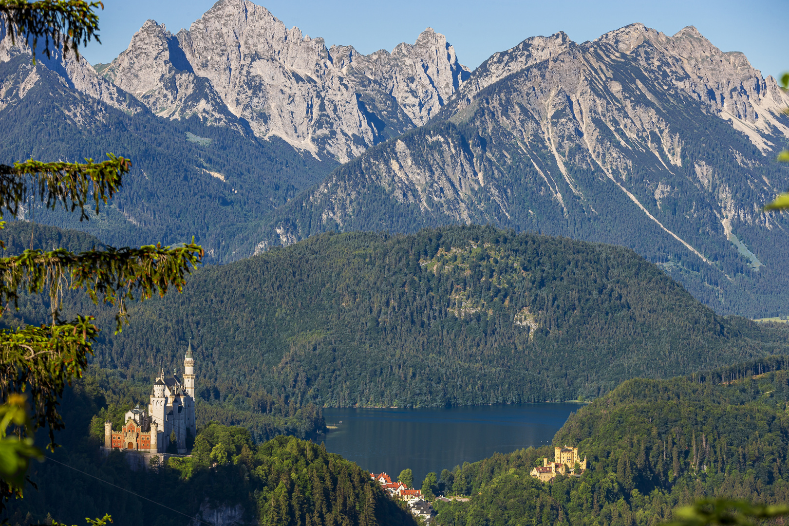 Blick auf beide Marchensclößer