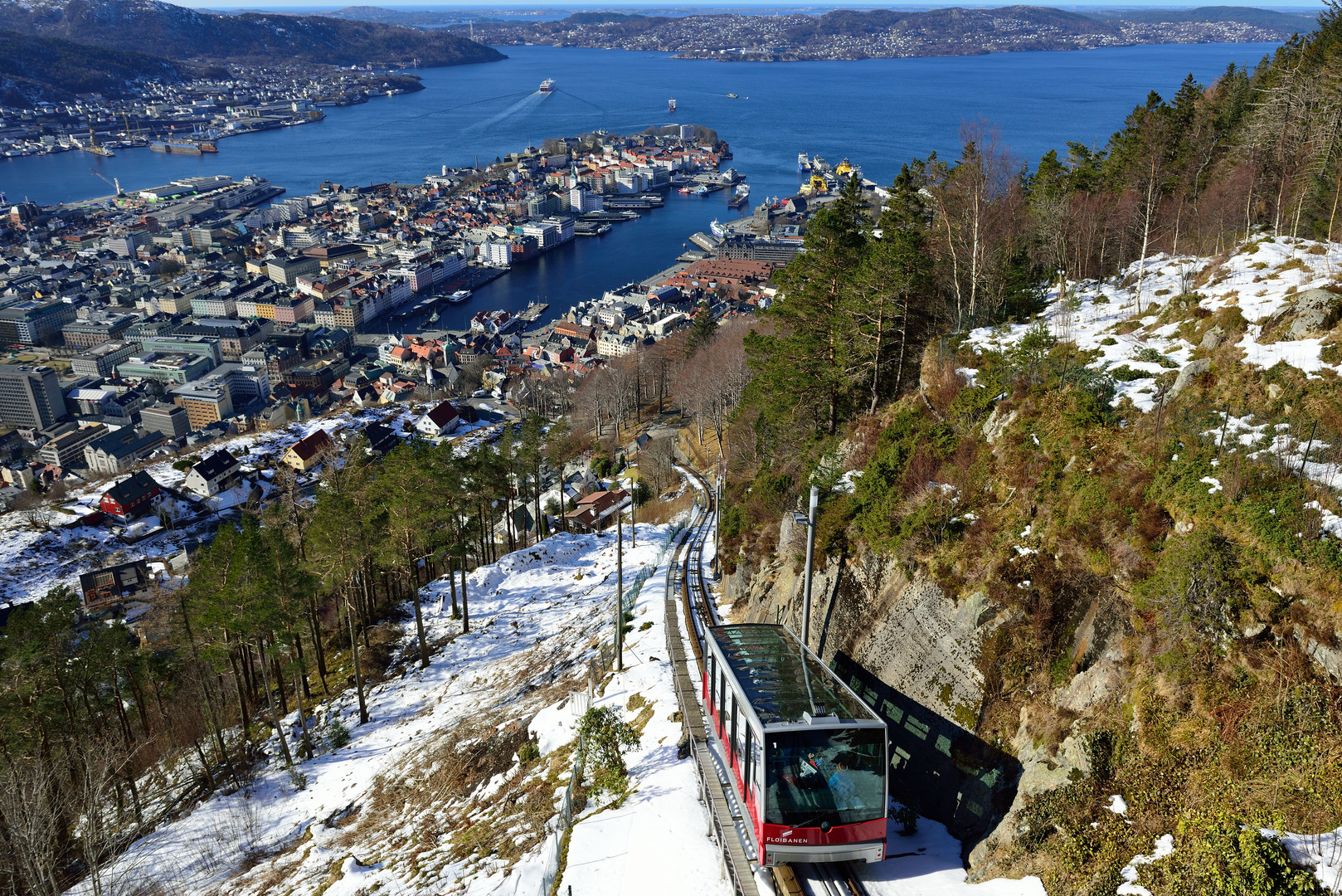 Blick auf Bergen