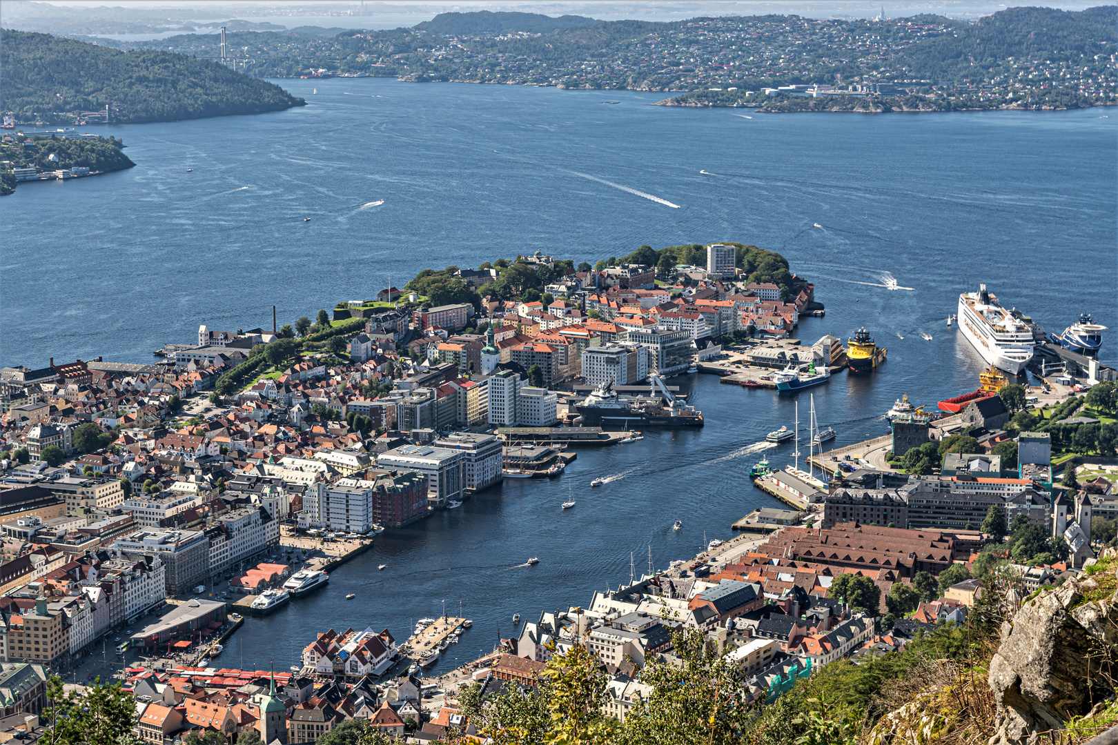 Blick auf Bergen (Hafen)