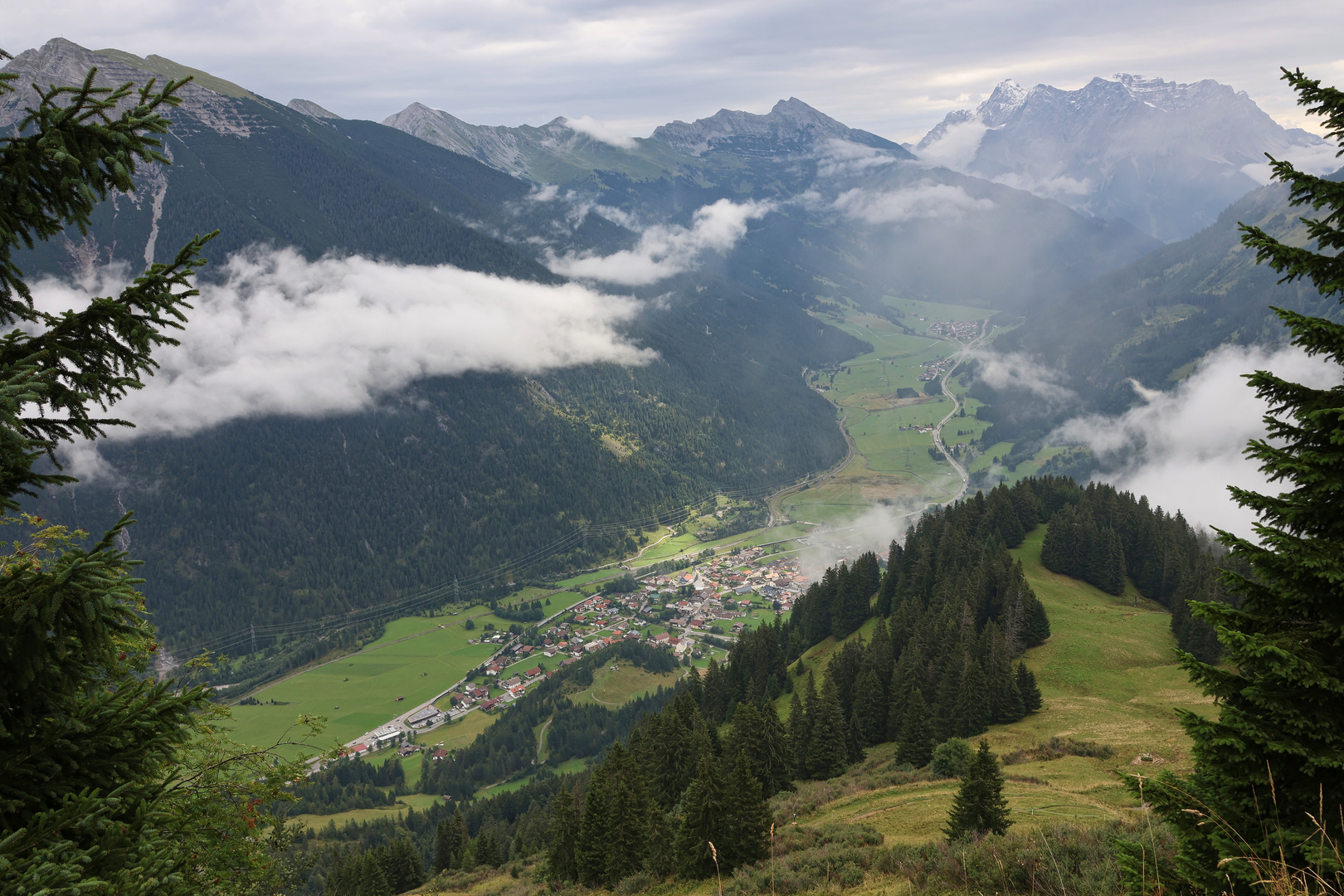 Blick auf Bichlbach (2023_08_31_8621_ji)