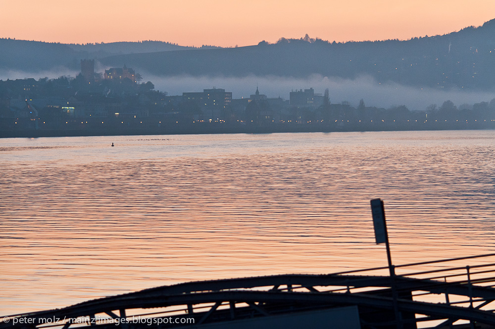 Blick auf Bingen II / Nov. 2011