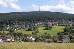 Blick auf Bischofsgrün mit dem Ochsenkopf