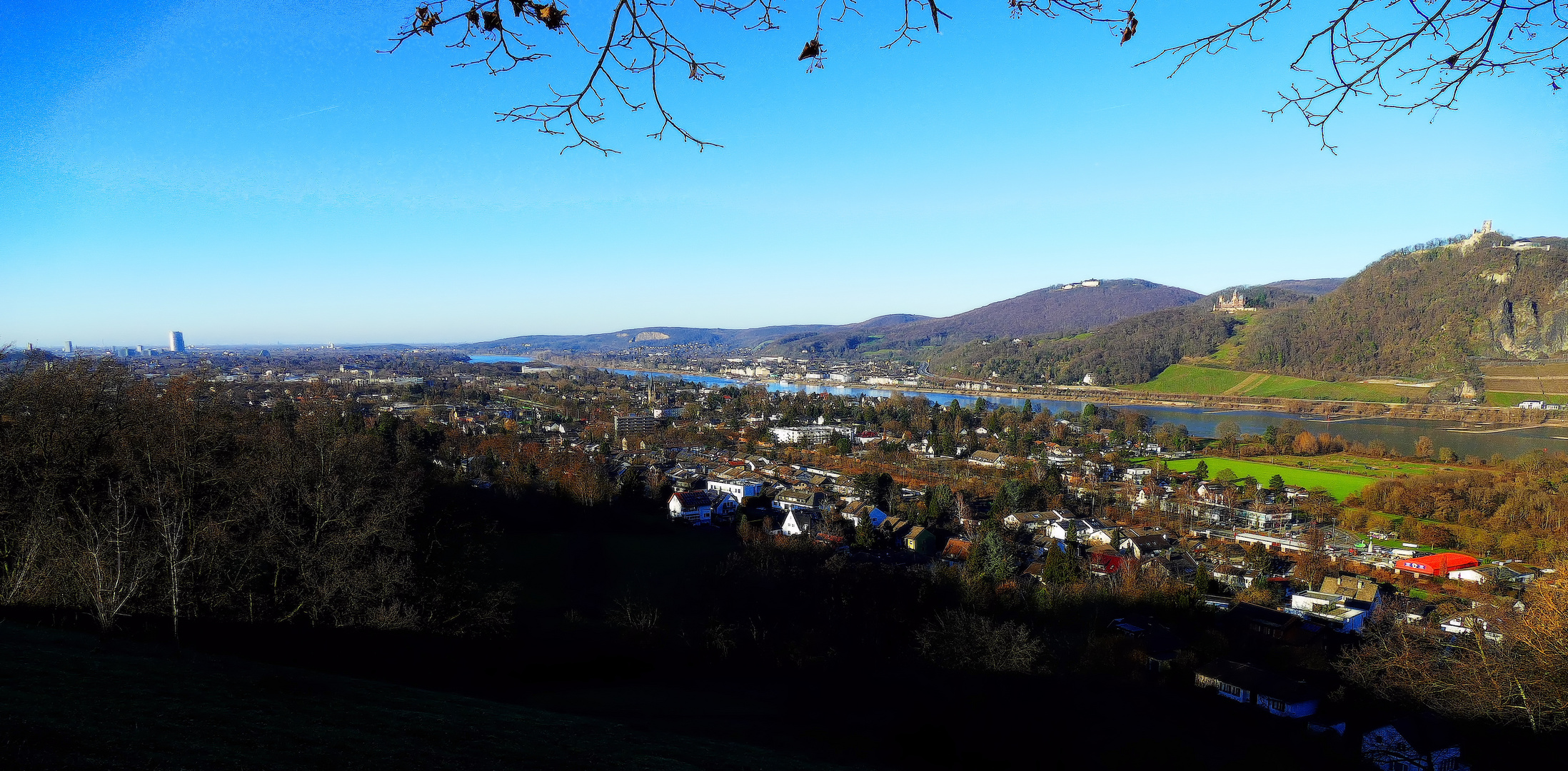 Blick auf Bonn und Siebengebirge