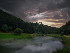 Blick auf Burg Rabeneck