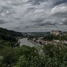 Blick auf Burghausen und Salzach