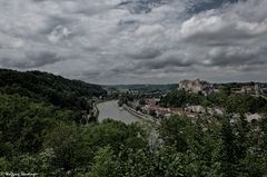 Blick auf Burghausen und Salzach