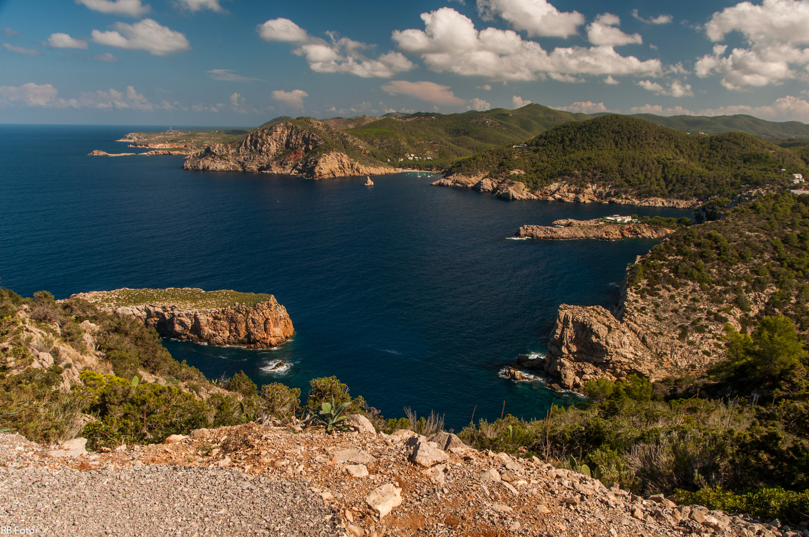 Blick auf Cala de Benirràs