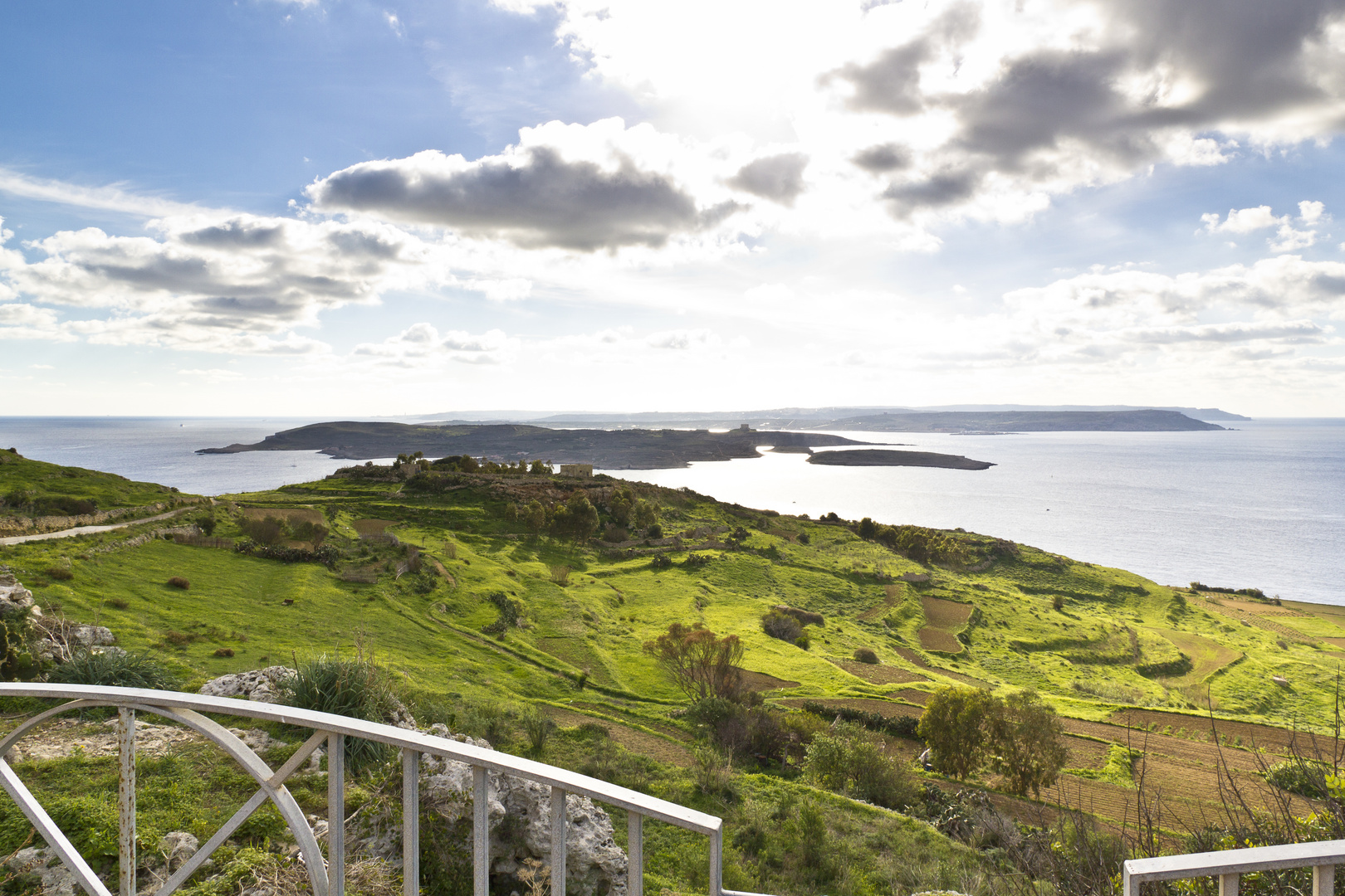 Blick auf Comino