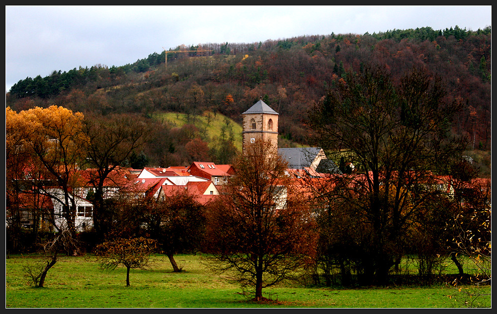 blick auf creuzburg mit  nikolaikirche