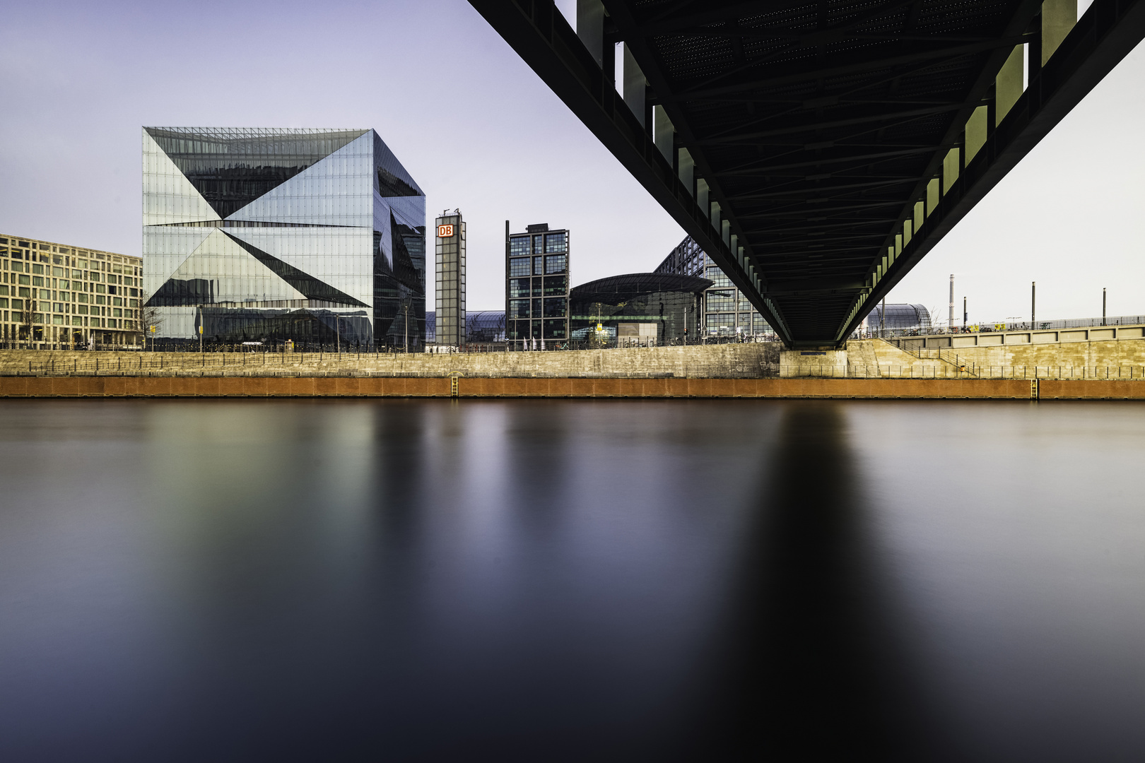 Blick auf Cube Berlin und Hauptbahnhof