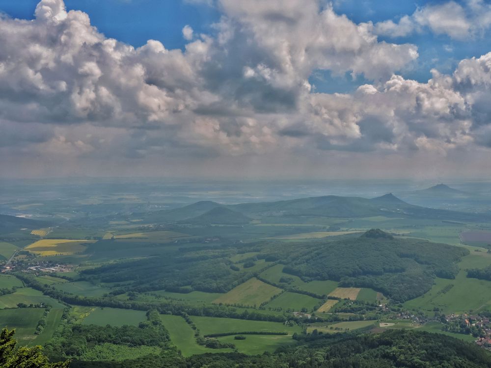 Blick auf das böhmische MIttelgebirge