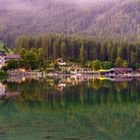 Blick auf das Eibsee-Hotel