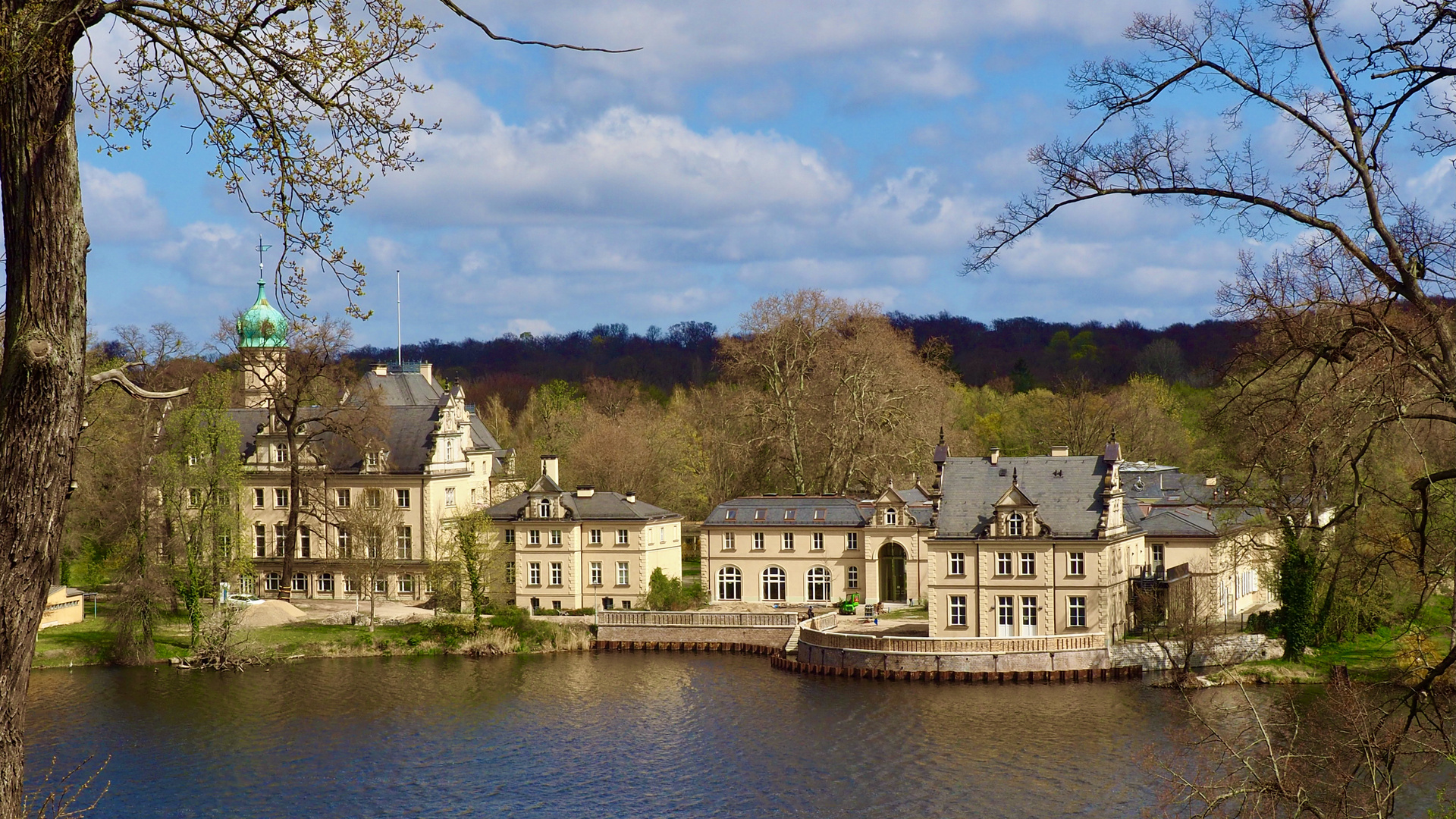 Blick auf das Jagdschloss Glienicke