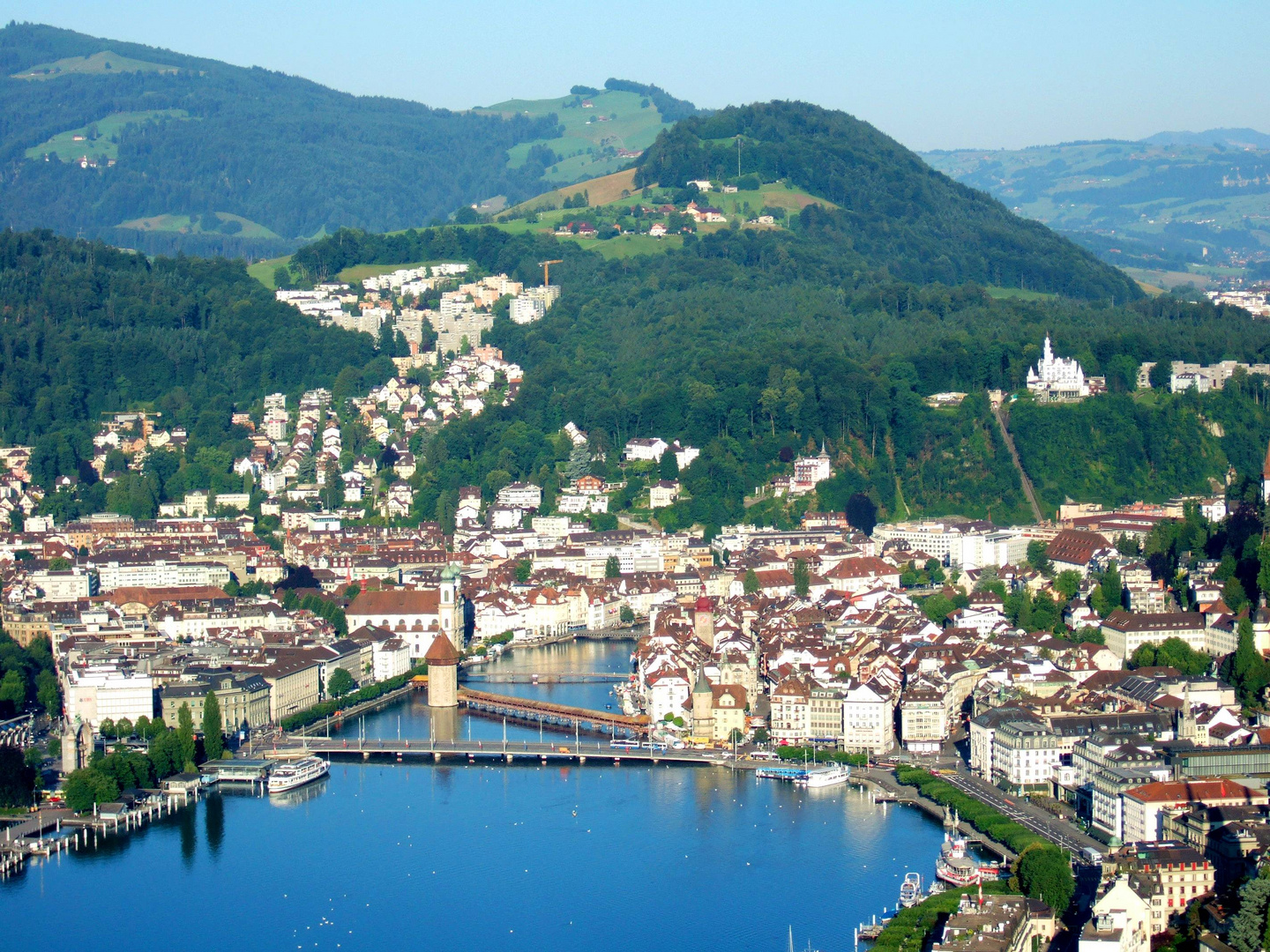 Blick auf das luzerner Seebecken ...