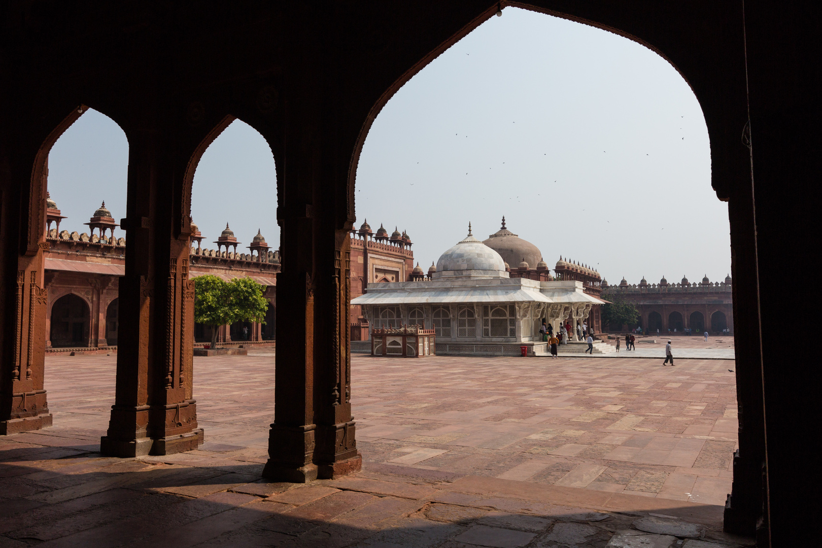 Blick auf das Mausoleum des Chishti-Heiligen Salim